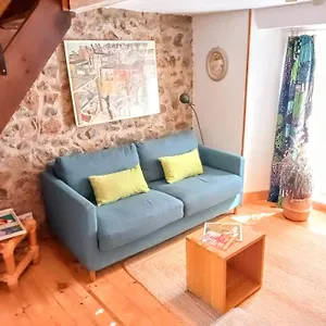 https://latelier-de-pierres.hotels-rhonealpes.com